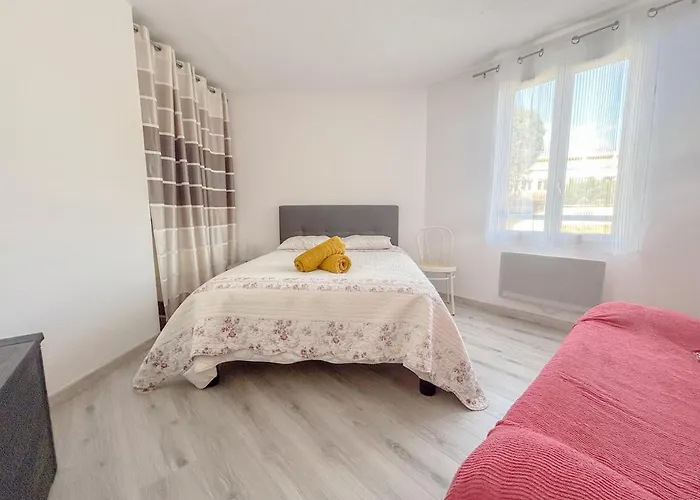 アパート F2 Avec Terrasse Et Parking Prive A